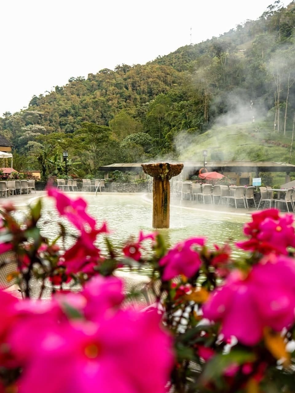 Termales Santa Rosa de Cabal | Balneario Termal con Cascada